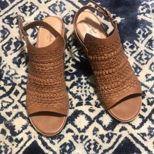 Tan woven heels